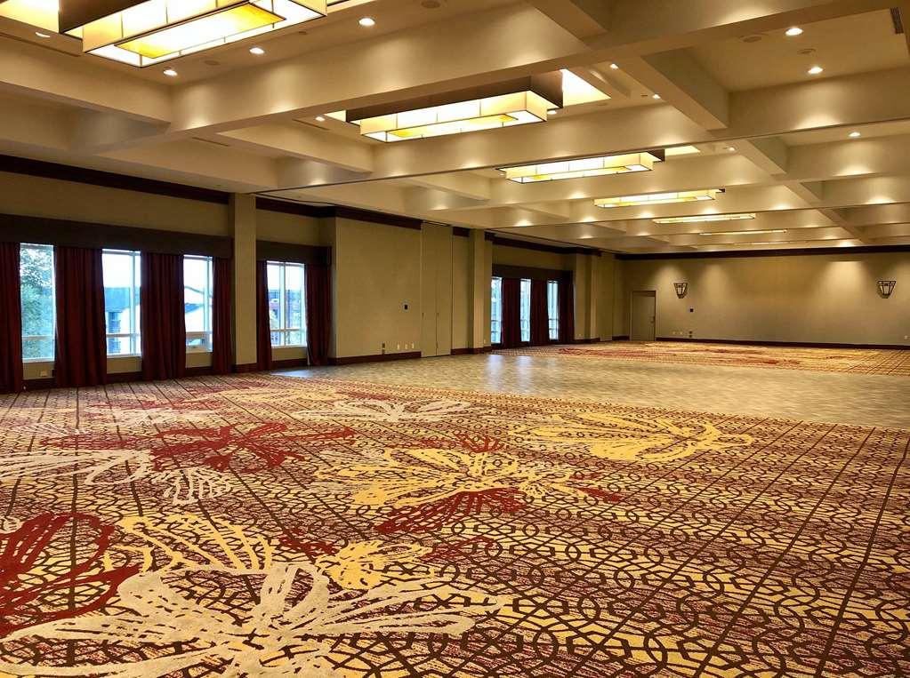 Doubletree Fallsview Resort & Spa By Hilton - Niagara Şelalesi Konforlar fotoğraf
