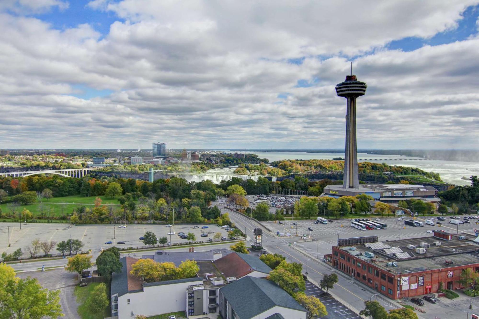 Doubletree Fallsview Resort & Spa By Hilton - Niagara Şelalesi Dış mekan fotoğraf